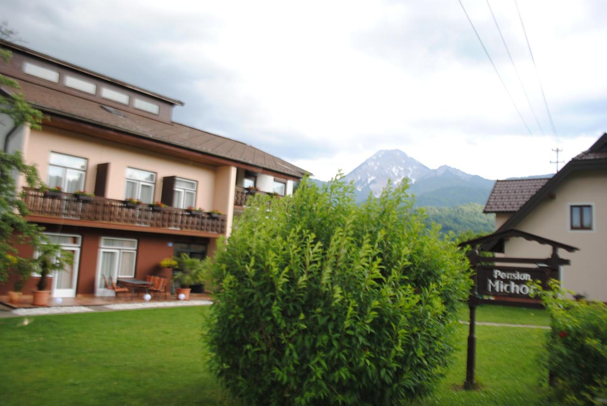 Ferienhaus Michor Latschach ober dem Faakersee Luaran gambar